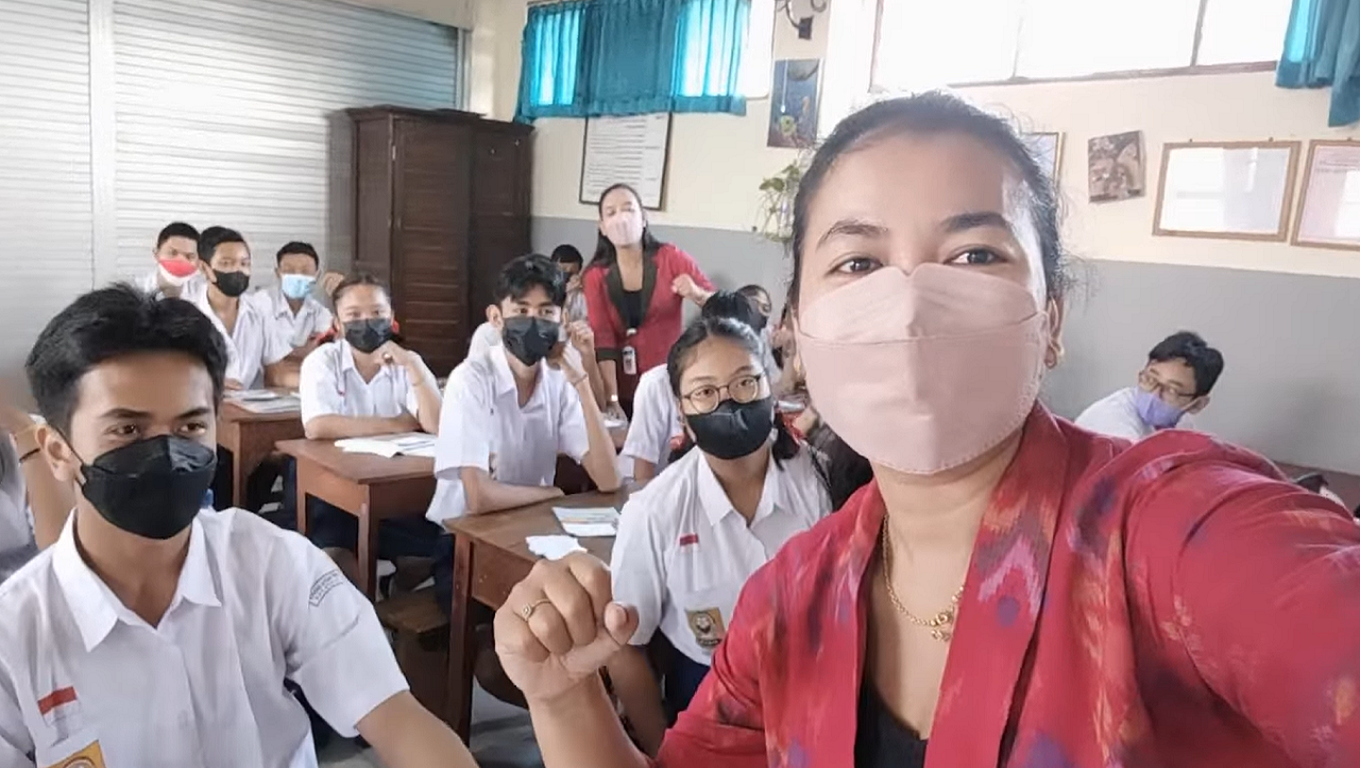 SMK PGRI 5 Denpasar menyapa adik-adik kelas IX SMP Sapta Andika Denpasar